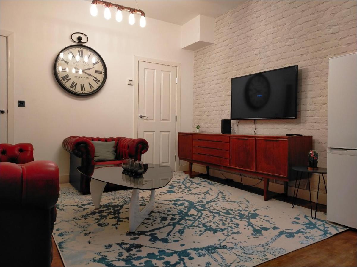 4 Bed Entire House - Heart Of The City - Near Sufc シェフィールド エクステリア 写真